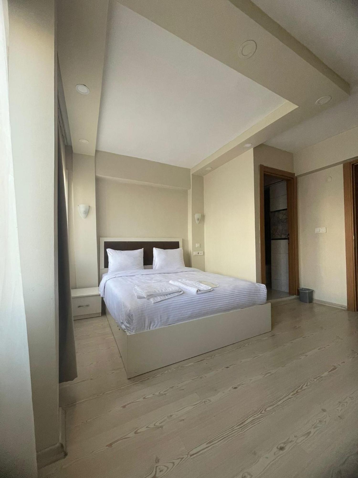 Ufuk Hotel Provincia di Provincia di Istanbul Esterno foto
