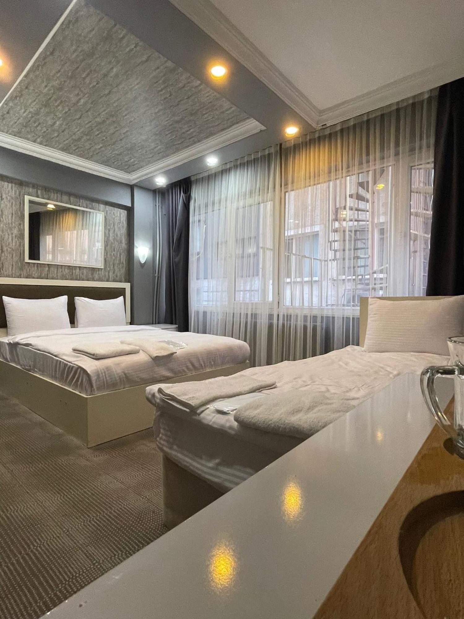 Ufuk Hotel Provincia di Provincia di Istanbul Esterno foto